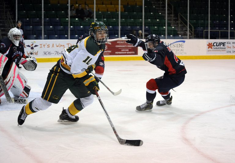 Mintos blank Trojans; ready for Contacts in playoffs