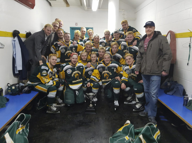 Bus carrying Humboldt Broncos Junior A team to playoff game struck by semi-truck near Tisdale