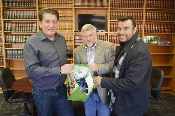 Randy Hoback helps launch collection for Christmas gifts for guys initiative