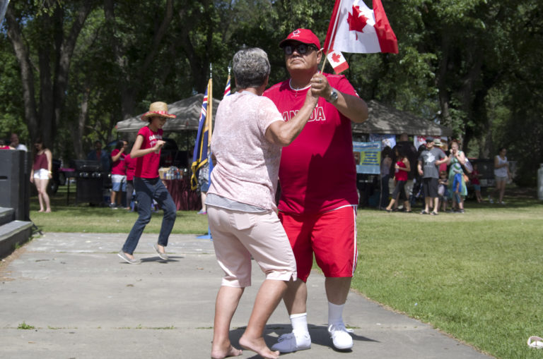 Report proposing supporting both Canada Day events passes