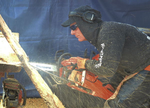 Saskatoon man shares creative passion for wood carving with P.A.