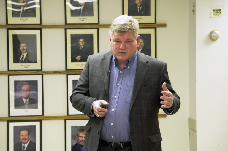 Hoback says federal grocery rebate not enough to help residents facing cost of living increases
