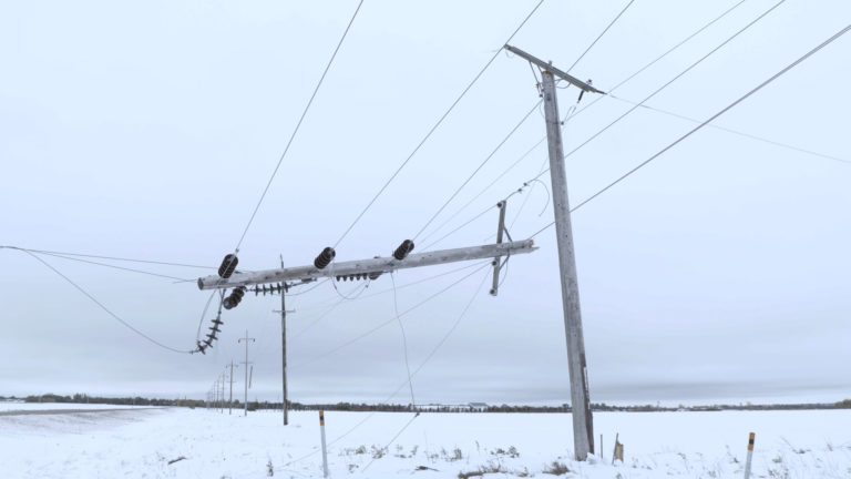 SaskPower crews headed to Manitoba after premier declares state of emergency