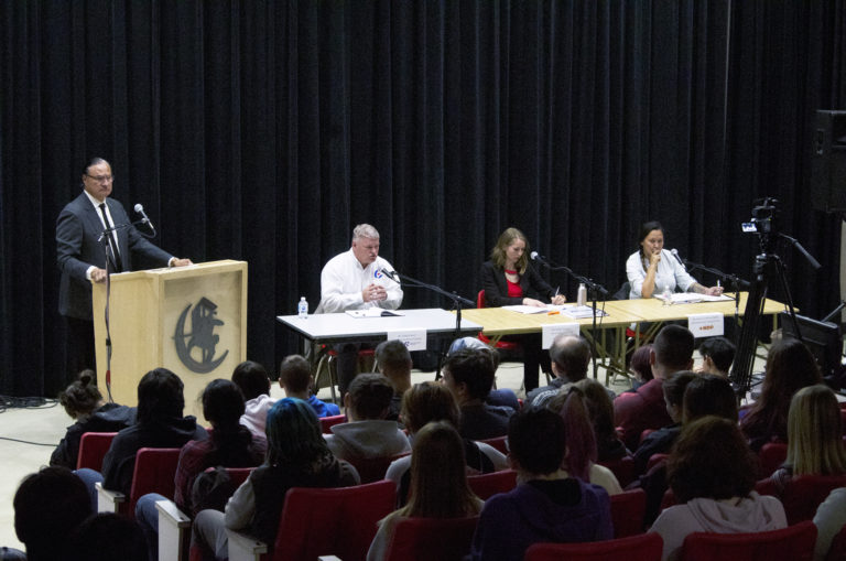 Student forum brings candidates face-to-face with the next generation of voters