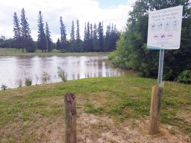 City closes main entrance to Little Red River Park over flooding concerns