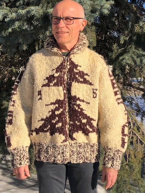 Waskesiu Heritage Museum looking for information on Lobstick sweater