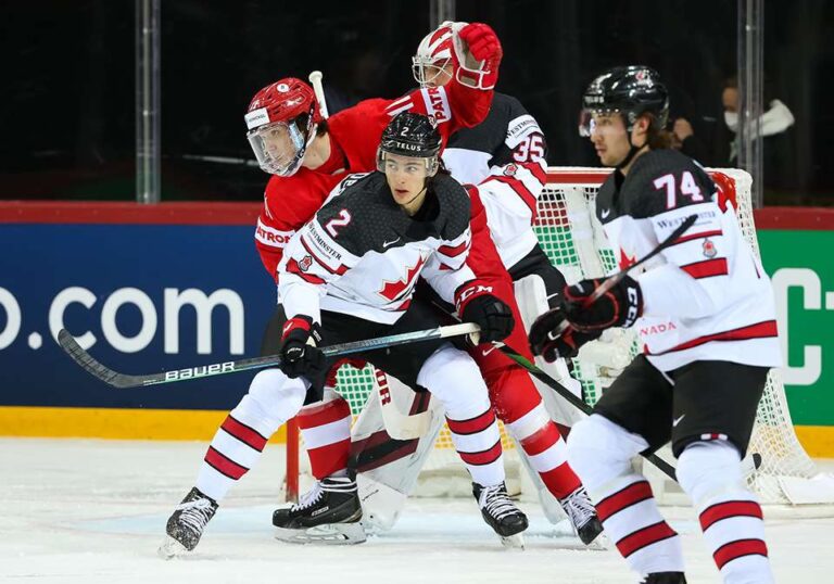 Canada upsets Russia to reach semifinals at IIHF World Championship