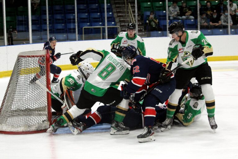 Pats split weekend exhibition series with Raiders