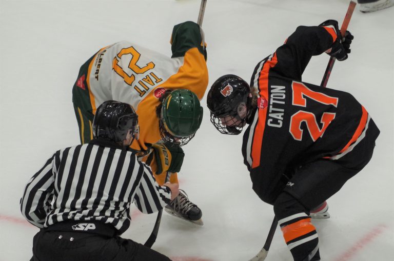 Shorthanded Mintos suffer 4-1 loss to Contacts in final regular season game