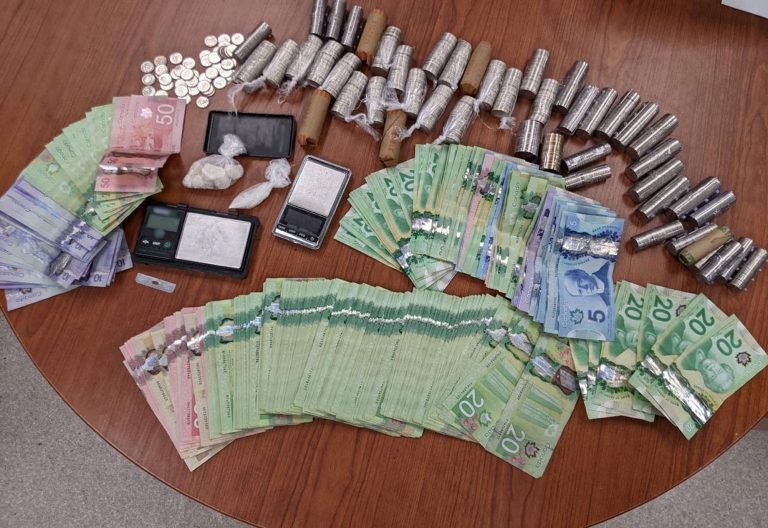 RCMP make 3 arrests, seize 60 grams of suspected cocaine