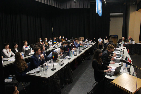 Model UN returns for first time in two years with hybrid model
