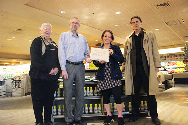 Safeway makes generous donation to Prince Albert Food Bank