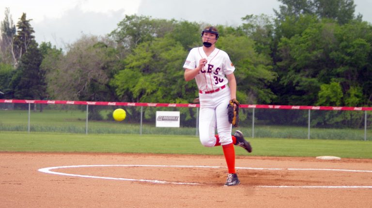 A double play of near perfection: Aces and Astros both win as 15 Softball Provincials continue