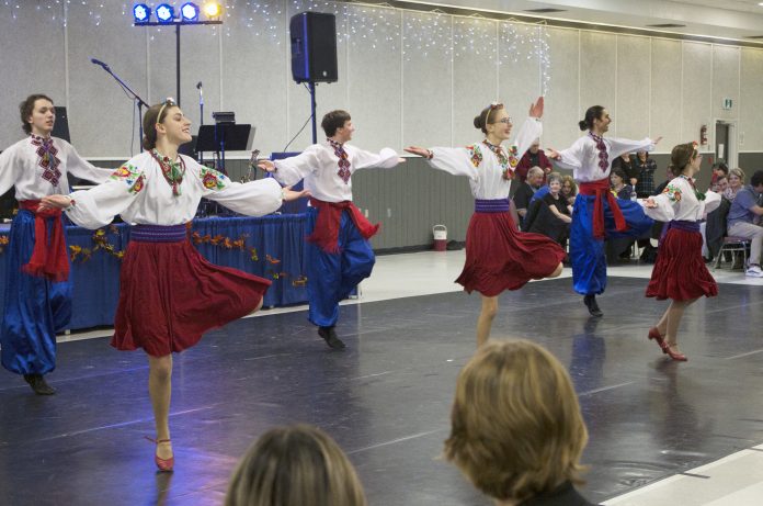 Barveenok Dance Club Obzhynky Festival kembali dengan penuh kemenangan ke Pangeran Albert
