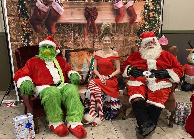 Grinch, Santa Claus, and Cindy Lou Who combine to raise more than $1,600 with Sunday fundraiser