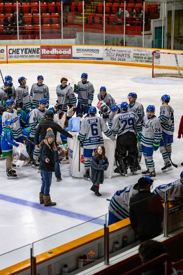 Ice Wolves in first place in SJHL Sherwood Division