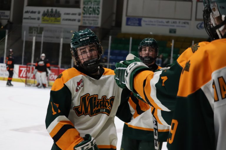 Hot start lifts Mintos to weekend sweep over Yorkton
