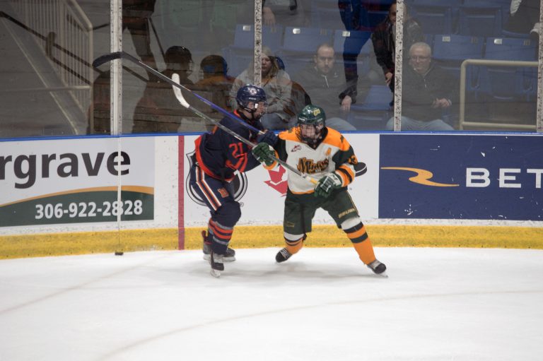 Mintos winning streak comes to an end against league-leading Blazers