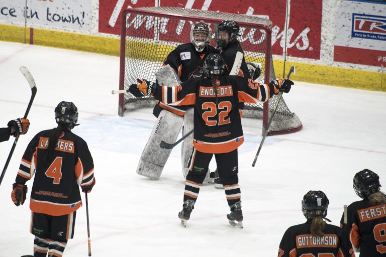Bears turn tables on Hounds in Game 2