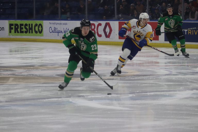 Raiders close out season series with 8-1 win over Blades