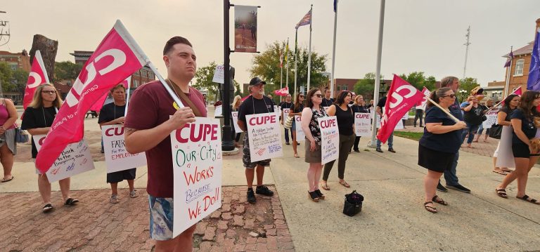 CUPE 882 members set to strike without City agreement by Sept. 11