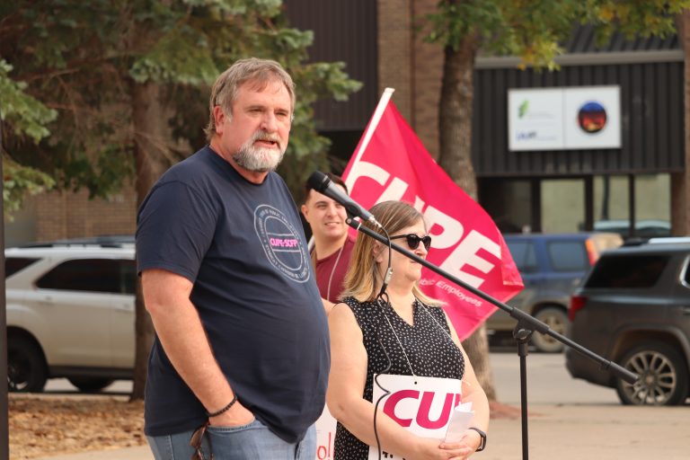 National CUPE president joins union members for Prince Albert rally, union votes to reject City’s last offer