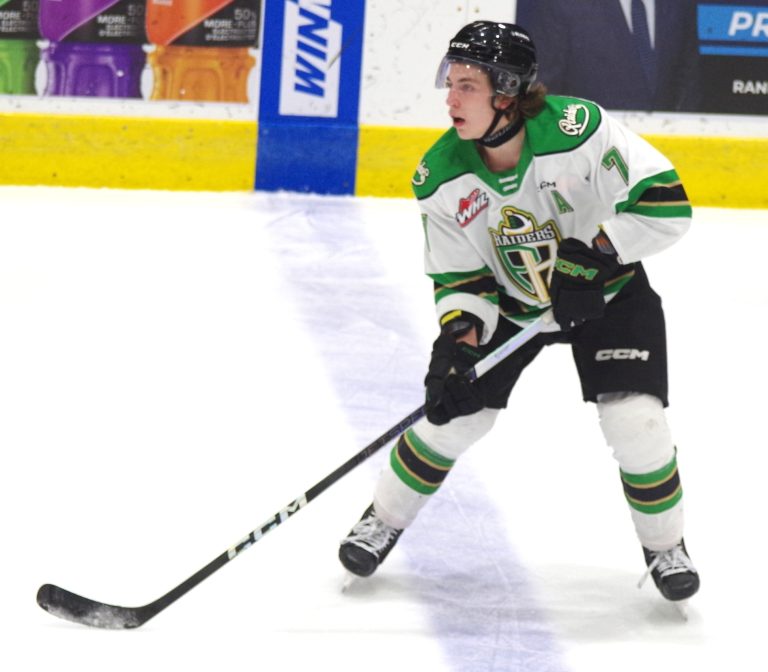 Christensen takes on offensive load on back end for Raiders