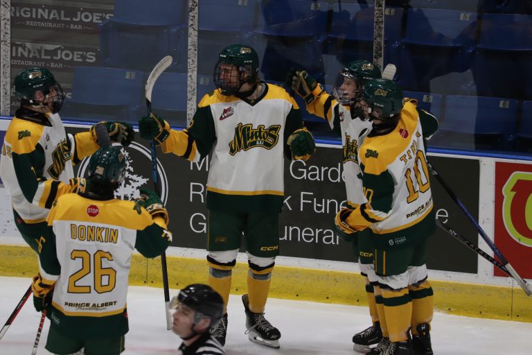 Mintos fall in opening game of Circle K Classic
