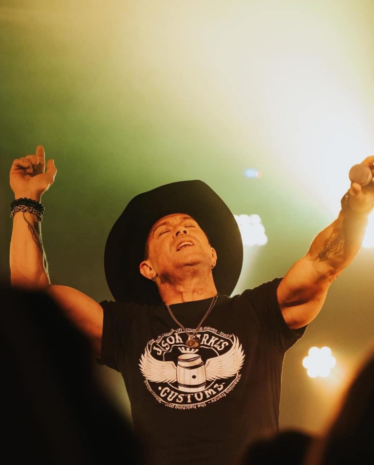 No slowing down for Canadian country music star Aaron Pritchett