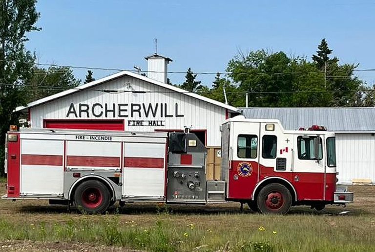 Nova Scotia fire dept. donates truck to Saskatchewan community after devastating blaze
