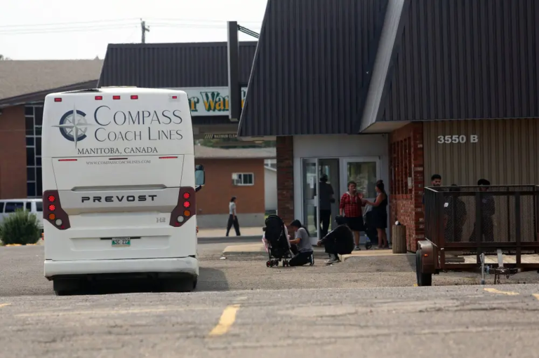 Roughly 1,000 Manitoba wildfire evacuees now in Brandon