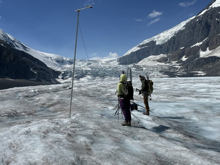 Wildfire smoke causing glaciers to melt faster in Canadian Rockies